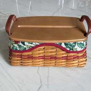 2002 Longaberger Christmas Collection Traditions Basket